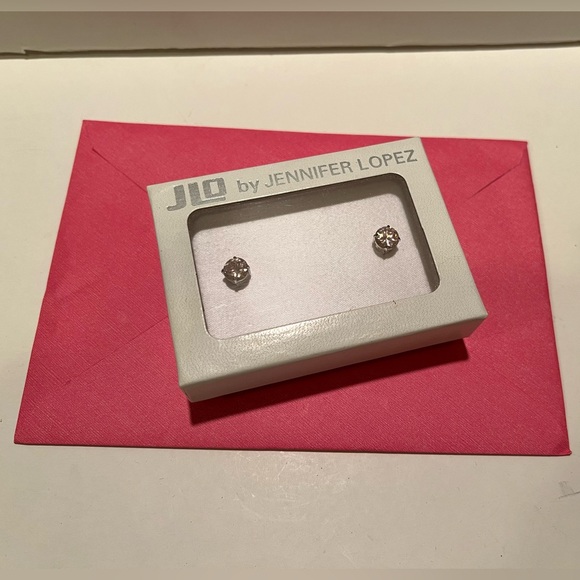 NWT WOMEN’S JLO by JENNIFER LOPEZ CZ STUD EARRINGS. - Picture 4 of 10